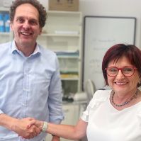 Középfül-vizsgálatra alkalmas kézi műszereket kapott a kecskeméti Arc-, Állcsont-, Szájsebészeti és Fül-Orr-Gégészeti Osztály