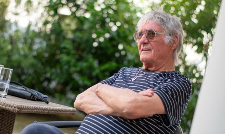 Megnyílt Kecskeméti Sándor keramikus- és szobrászművész kiállítása a Kápolna Galériában