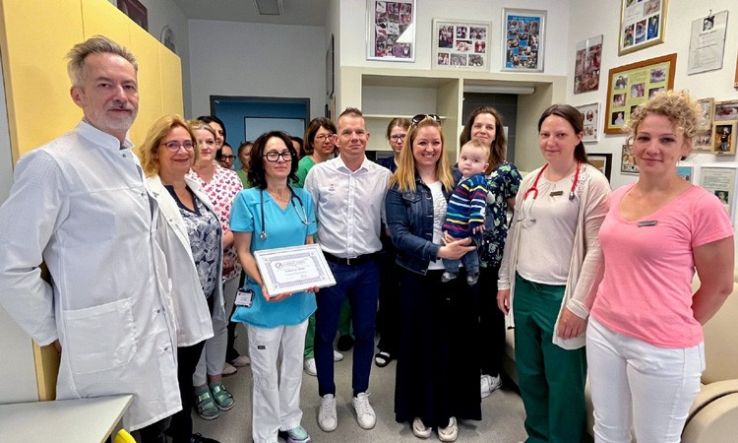 Boronkay Péter paralimpikon négyszázezer forintot ajánlott fel az újszülöttek ellátására