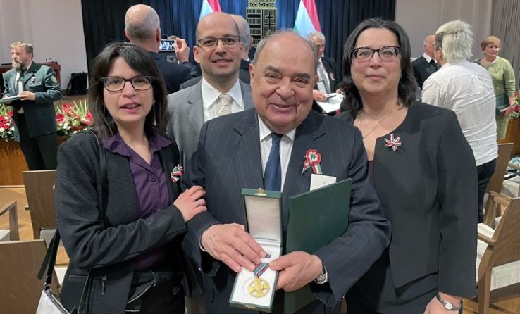 Magyar Arany Érdemkereszt kitüntetést adott át Dr. Koncz István szülész-nőgyógyász szakorvosnak Semjén Zsolt