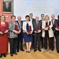 Kecskeméti Katona József Gimnázium: Rátz Tanár Úr Életműdíjat kapott Csordásné Szécsi Jolán