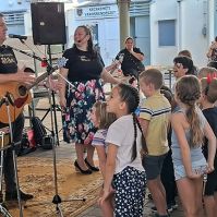 Pillecukor Pikniket rendeztek a piacon