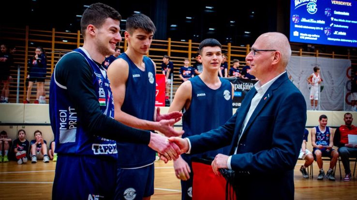 Karácsonyi ünnepséget tartott a kosárlabda akadémia