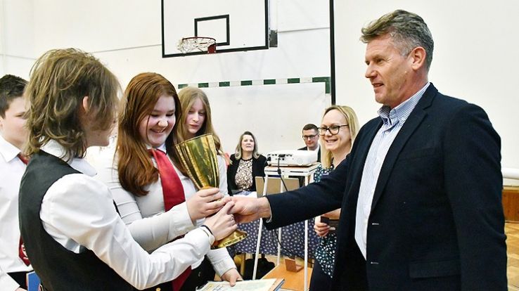 Jánosi István adta át a Kecskemét Város Polgára Leszek helytörténeti verseny díjait