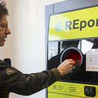 A szelektív hulladékgyűjtést és a REpontokat népszerűsíti a MOHU