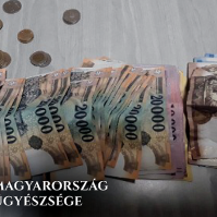 Befőtt helyett 900 ezer forintot lopott a kamrapolcról