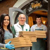 A Gyerkőcök Közhasznú Alapítvány kapta meg adományként a pizzák árát