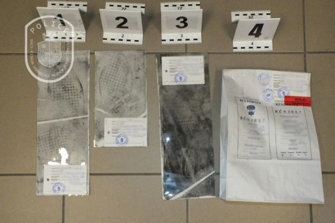 Alvó munkásoktól lopott