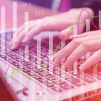 Hivatalosan is elindul idén a tudatos internethasználatra nevelő Digitális Tinik program