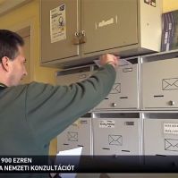 Hidvéghi Balázs: már 900 ezren töltötték ki a nemzeti konzultációs íveket