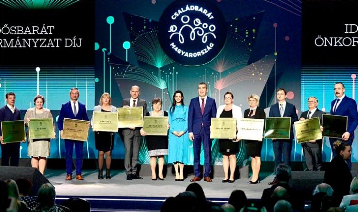 Ismét „Idősbarát önkormányzat” díjban részesült Kecskemét