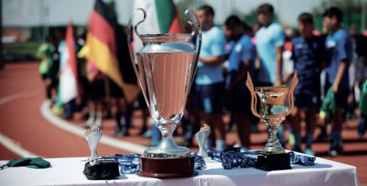 Retro őrület a foci EB után, a fociláz hangulatában, Kecskeméten