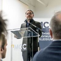 Orbán Balázs: a fiatal tehetségek felkarolása a jövőbe vetett bizalom