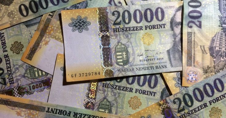 A frissen eladott lakás vételárát csalták ki hiszékeny ismerősüktől