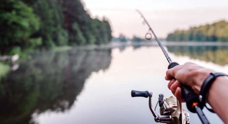 Magyarország legnépszerűbb tömegsportja: kiadták az egymilliomodik horgászengedélyt