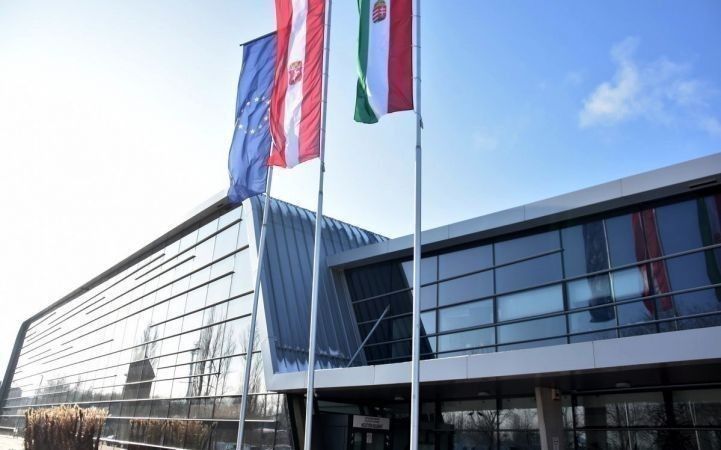 A Kecskeméti Fürdő nyitvatartása a március 15-i hosszú hétvégén