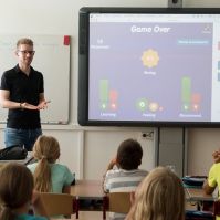 A pedagógusok átlagbére idén eléri a 844 ezer forintot