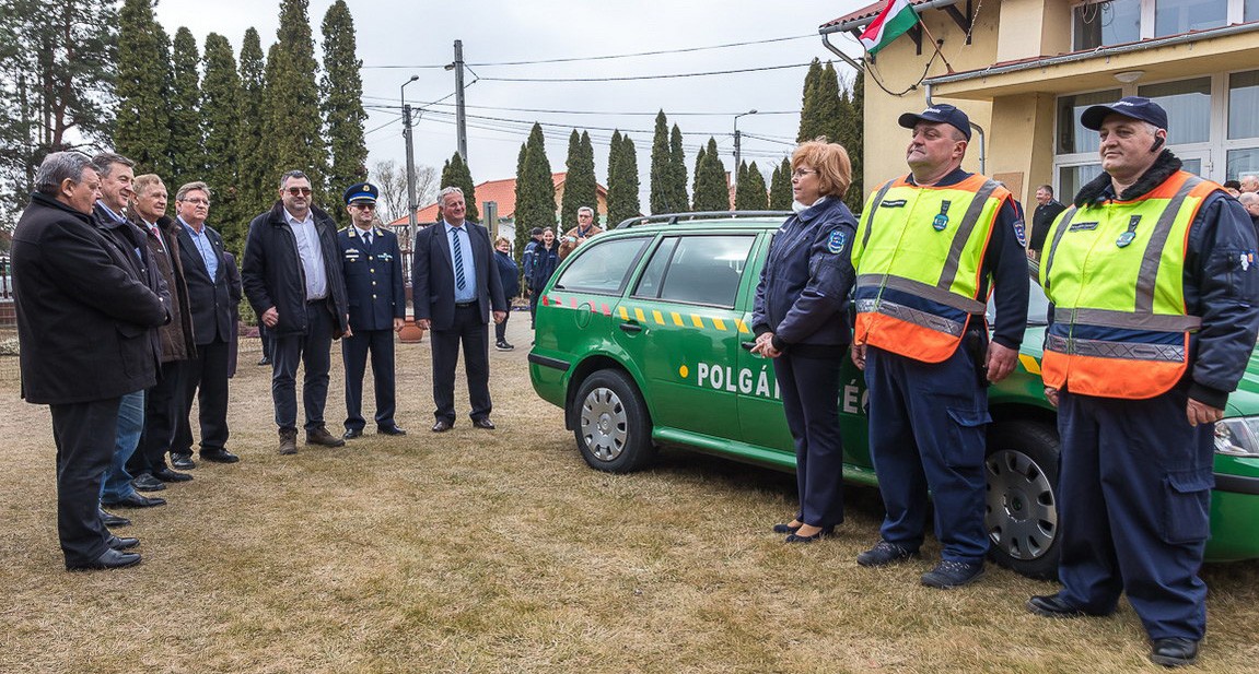 Új autót kapott a Helvéciai Polgárőr Egyesület a településen tartott polgárőr fórumon