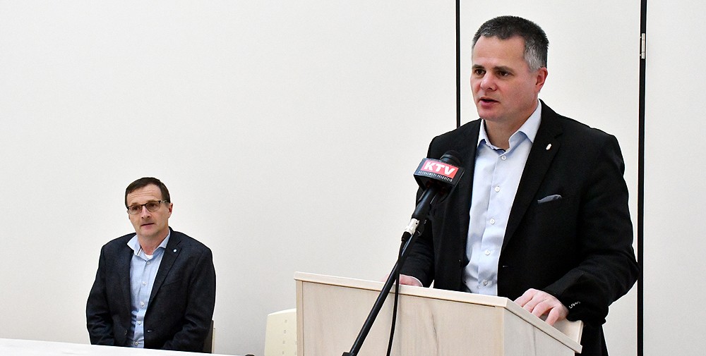 Dr. Salacz László és dr. Szeberényi Gyula Tamás: a Fidesz-KDNP kormány megtartja a támogató intézkedéseket