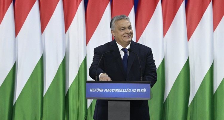 Évértékelő - Orbán Viktor: képzeljék el Győrt az Audi vagy Kecskemétet a Mercedes nélkül!