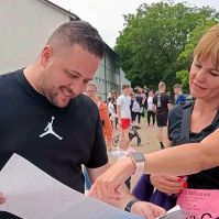 Siklódi Levente is támogatója volt a Jótékonysági Családi Futófesztiválnak