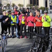 Városföldig kerékpároztak a IUSTITIA Egyesület bringásai