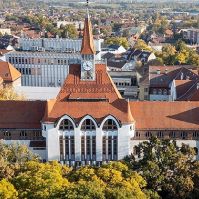 A Kecskeméti Református Gimnázium újraindulásától számított 35. tanévét ünnepli a Refi