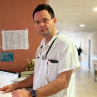 "Új kezekben” a kecskeméti kórház II. sz. Belgyógyászati Osztálya