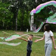 Gyermeknap a Melinda parkban