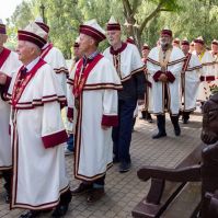 Új lovagot avattak és rangos kitüntetéseket adtak át Lajosmizsén