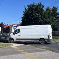 Baleset miatt lezártak egy sávot a Hunyadivárosban