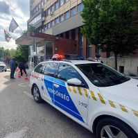 Fel akarta gyújtani a kormányhivatalt egy leszázalékolását intéző férfi