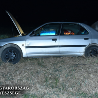 Utasait hátrahagyva menekült az átrendszámozott autó sofőrje