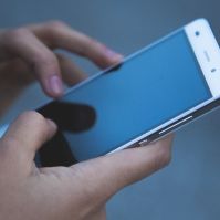 Újabb fejlesztés indult el a Gondosóra programban - Ingyenesen hívható zöldszám