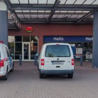 Betörtek az Izsáki úti Tesco ékszerüzletébe