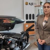 16 éves lányként egyedül újított fel egy 1956-os Csepel motorkerékpárt a Neumann János Egyetem hallgatója
