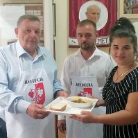 Helvécia polgármestere és alpolgármestere biztosítottak ebédet mintegy száz rászorulónak