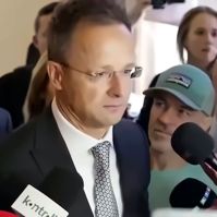 Szijjártó Péter: egész Magyarországnak siker a BYD szegedi beruházása (VIDEÓ)