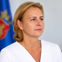 Szemereyné Dr. Pataki Klaudia: „A takarékoskodást magunkon kezdjük”