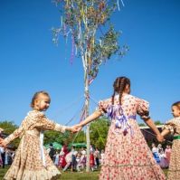 Színes programokkal érkezik a Kecskeméti Majális a Benkó Zoltán Parkba