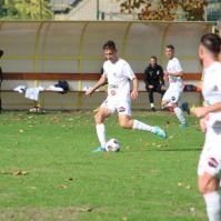 A bajnok cím fő várományosát fogadják a tartalékok