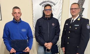 Köszönetet mondott a rendőrség két férfinak, akik segítettek elfogni a baleset után elmenekülő társaságot