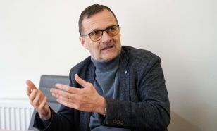 „A rendszer elfáradt” – figyelemre méltó interjú jelent meg Szeberényi Gyula Tamással