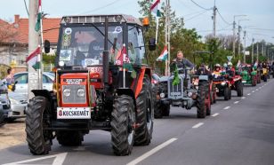 Traktorok, családi programok és közösségi élmények – Nagy sikerrel rendezték meg a Helvéciai Traktoros Napot