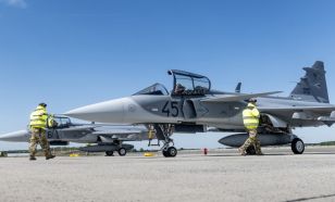 Két új Gripen érkezett Kecskemétre