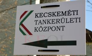 Tanévzáró ünnepségen ismerték el a kiváló pedagógusok és munkatársak teljesítményét a Kecskeméti Tankerületi Központban