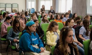 Lányok napja a Neumann János Egyetemen: betekintés a műszaki pályák világába