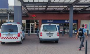 Betörtek az Izsáki úti Tesco ékszerüzletébe