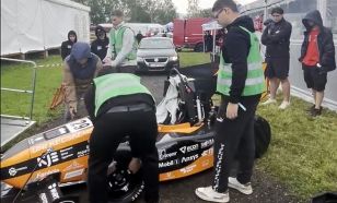 Már a statikus versenyszámokban is bizonyít a Neumann János Egyetem Formula Student csapata (VIDEÓ)