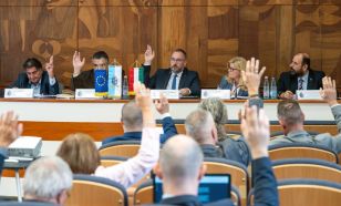 A megyékre szükség van! Bács-Kiskun ezért támogatja a megerősítésüket